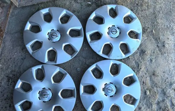 Opel Astra J R16 wheel hub/cap/trim 13267802
