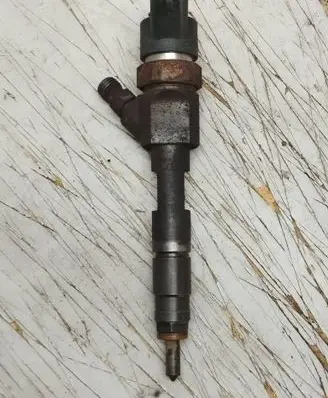 Volvo S40, V40 Fuel injector 0445110146