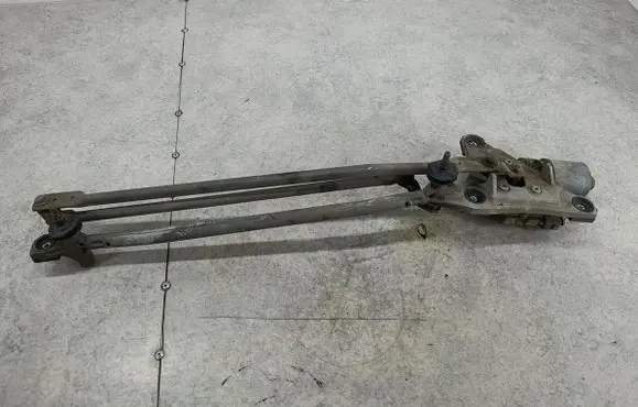 Volvo C30 Front wiper linkage 