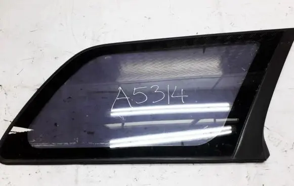 Mitsubishi Galant Rear side window
