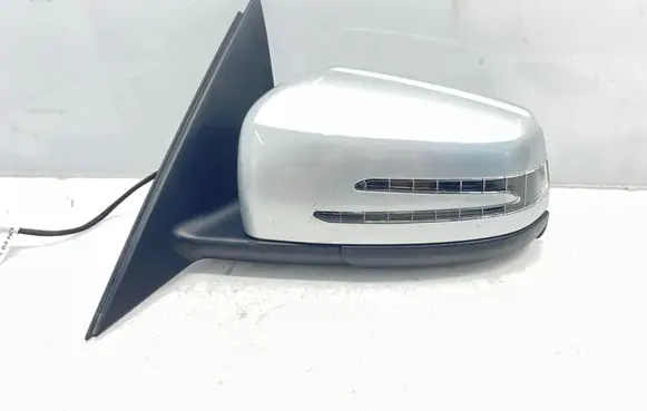 Mercedes-Benz C W204 Front door electric wing mirror A2048103516