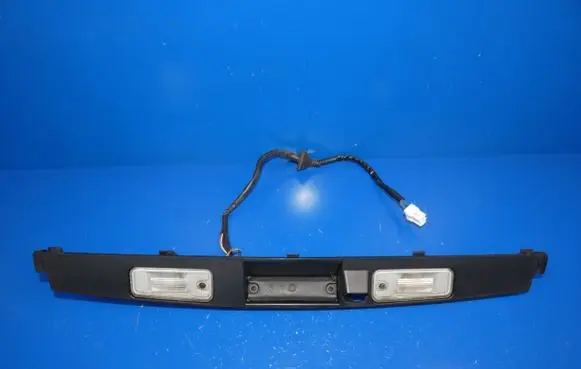Hyundai Santa Fe Trunk door license plate light bar 873722W010