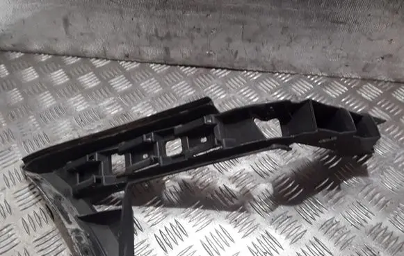 Volkswagen Touran I Bumper support mounting bracket corner 1T0807375