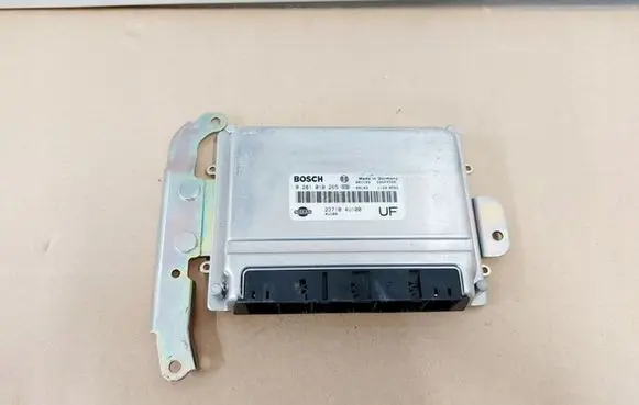 Nissan Almera Tino Engine control unit/module ECU