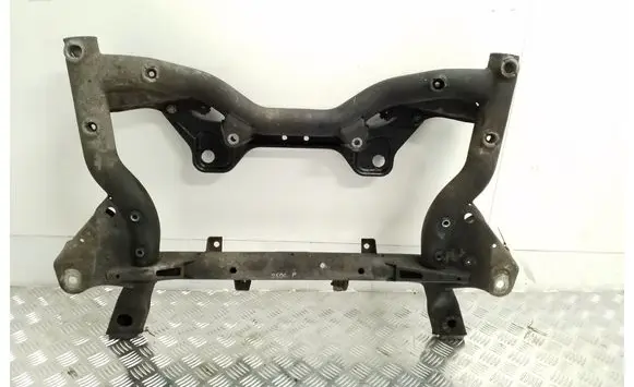 Mercedes-Benz C W204 Front subframe A2046280957