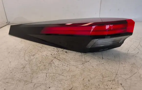 Toyota C-HR II Rear/tail lights 81560F4200