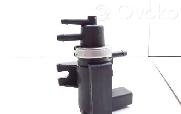 Volkswagen PASSAT B5 Turbo solenoid valve 1J0906627