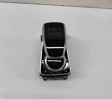 Mercedes-Benz AMG GT R190 C190 Head unit multimedia control A2059006015