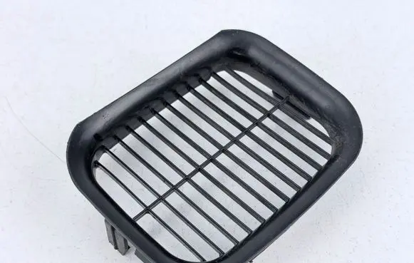 BMW 3 G20 G21 Dashboard side air vent grill/cover trim 8580421