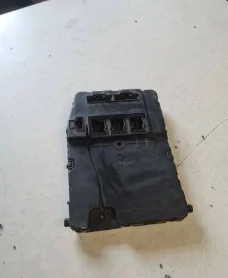 Renault Megane II Comfort/convenience module 8200309690 S118400220D 04272