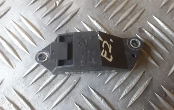 Mercedes-Benz E W211 Airbag deployment crash/impact sensor A0018209326 25571179A4