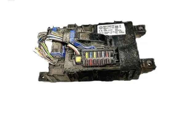 Fiat Grande Punto Fuse module 00517986150