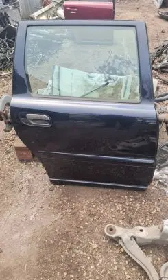 Volvo V70 Rear door 