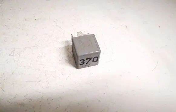 Audi A2 Other relay 8d0951253 370