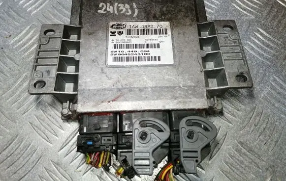Peugeot 206 Engine control unit/module 9645243180 9645989480