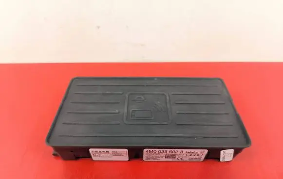 Audi Q7 4M Wireless charging module 4M0035502A