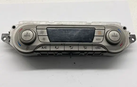 Ford Focus Climate control unit 7M5T18C612CK WB2A25268