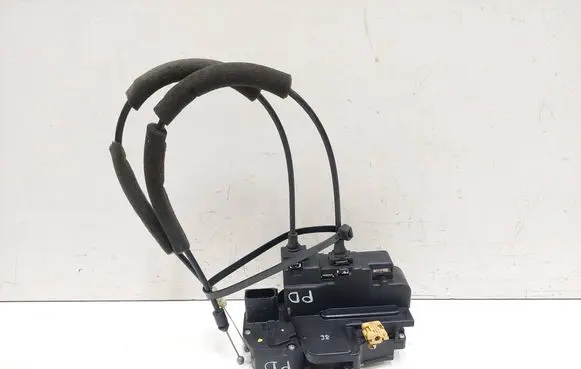 Chevrolet Captiva Front door lock
