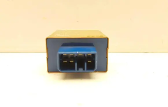 Mazda Xedos 6 Hazard warning light relay Ca07 5WX15WX1