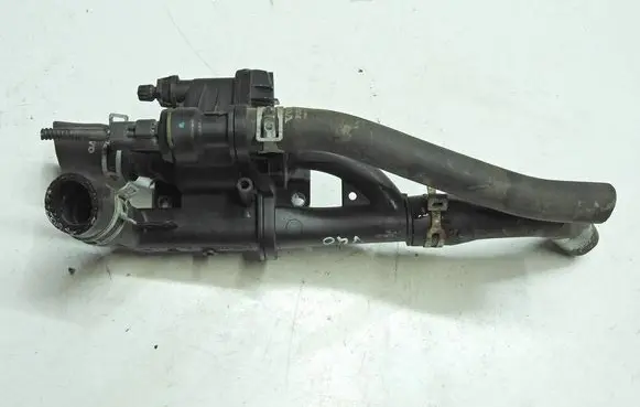 Volvo V40 Thermostat/thermostat housing 9670253780 0426510