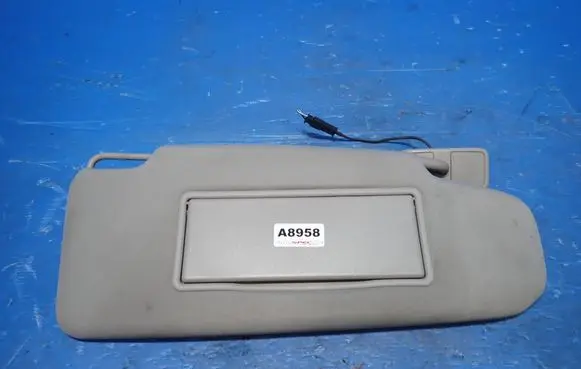 Sun visor