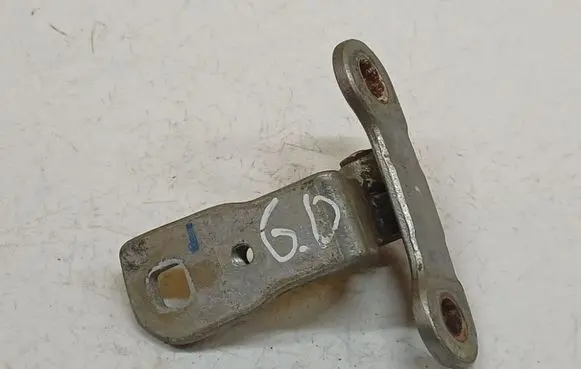 Opel Vectra C Rear door lower hinge