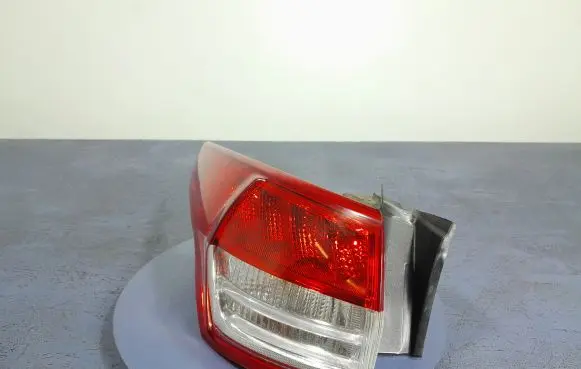 Ford Kuga II Rear/tail lights CV44-13405-BH