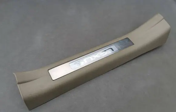 Lexus RX 330 - 350 - 400H Rear sill trim cover 9304802040 6791748030 6793048010