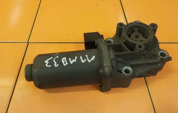 Land Rover Discovery 3 - LR3 Other gearbox part 0130008508 11MB33