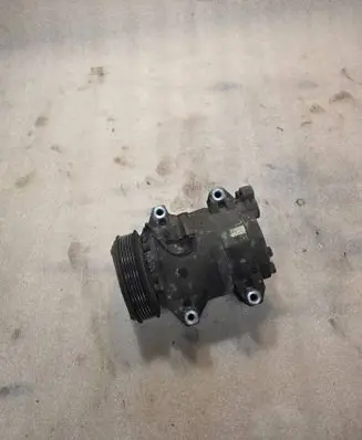 Volvo XC90 Air conditioning (A/C) compressor (pump) 