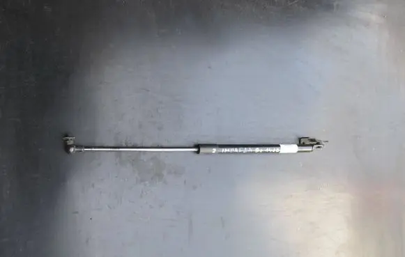 Subaru Impreza IV Tailgate/trunk strut/damper ML141108