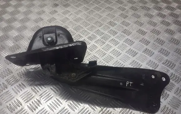 Volkswagen Golf Plus Rear control arm 1K0501476