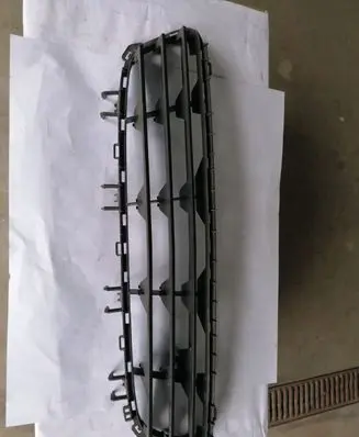 Opel Astra H Front bumper lower grill 24460271