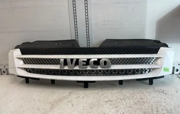 Iveco Daily 4th gen Front grill 3802801