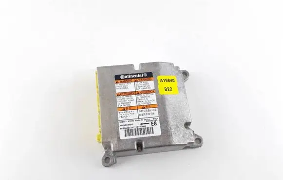 Suzuki Kizashi Airbag control unit/module 3891057L80 45S0002L0H A2C53330612