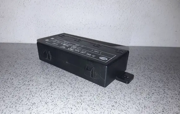BMW 5 E39 Door control unit/module 61358377593 8377593