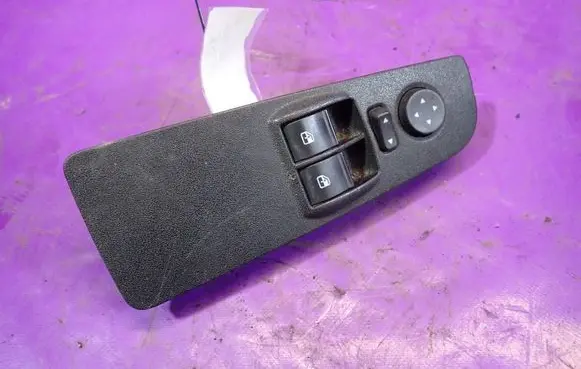 Fiat Punto (199) Quarter vent window switch 735474651