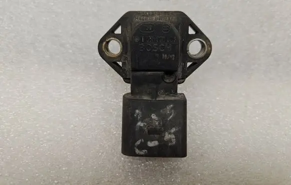 Audi A6 Allroad C5 Air pressure sensor 0281002326
