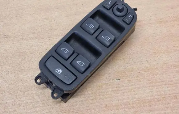 Volvo V50 Other switches/knobs/shifts 30746183 03451700