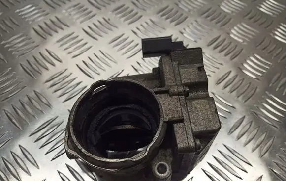Volkswagen Polo IV 9N3 Throttle valve position sensor 045128063G