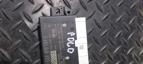 Volkswagen Polo VI Parking PDC control unit/module 2Q0937615A