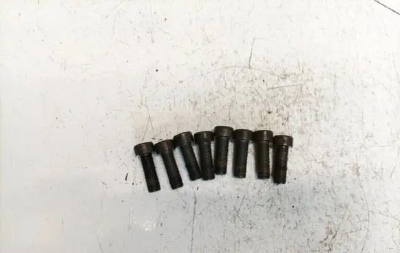 Volkswagen Transporter - Caravelle T4 Nuts/bolts 
