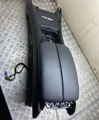 BMW X5 E70 Center console