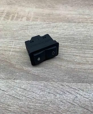 BMW 5 E39 Electric window control switch 8368974
