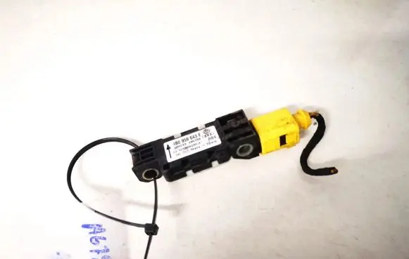 Audi A6 S6 C5 4B Airbag deployment crash/impact sensor 4b0959643e