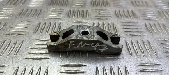 Skoda Rapid (NH) Fuel Injector clamp holder 