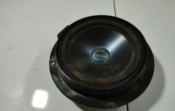 Mercedes-Benz R W251 Front door speaker A1648201102