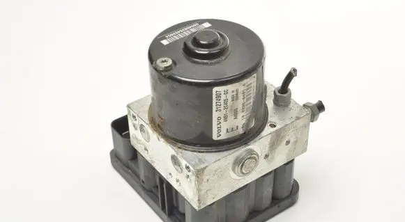 Volvo V50 ABS Pump 31274907
