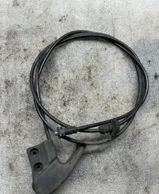 Volkswagen Golf III Engine bonnet (hood) release handle 1H1823533