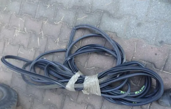 Toyota Auris 150 Front door rubber seal XXXXXXXXXXX